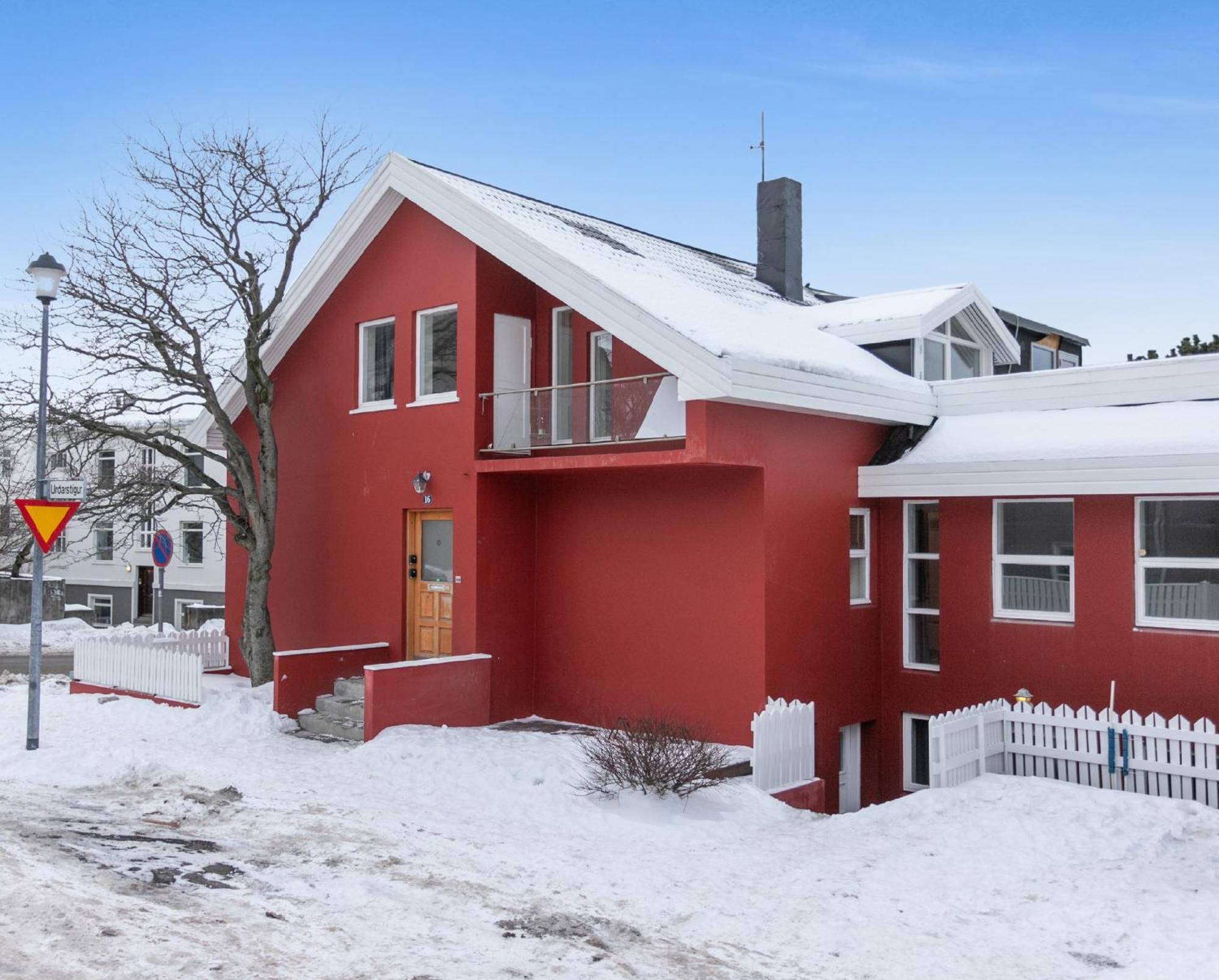 U16 By Stay In Iceland Reykjavík Exterior photo
